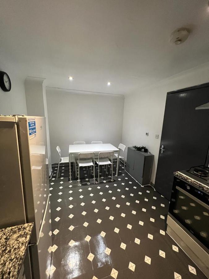 3 Bedroom Flat In King'S Cross, St Pancras'S. 8 People London Bagian luar foto