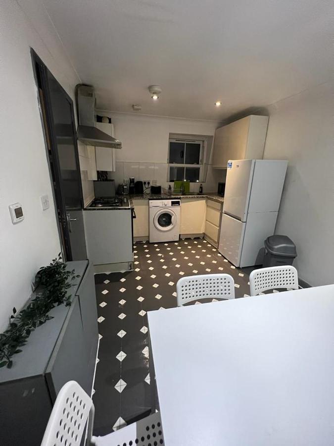 3 Bedroom Flat In King'S Cross, St Pancras'S. 8 People London Bagian luar foto
