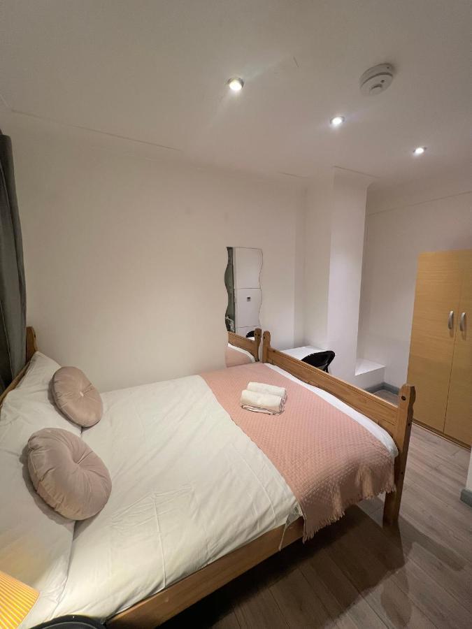 3 Bedroom Flat In King'S Cross, St Pancras'S. 8 People London Bagian luar foto