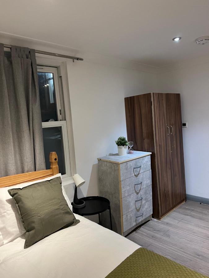 3 Bedroom Flat In King'S Cross, St Pancras'S. 8 People London Bagian luar foto